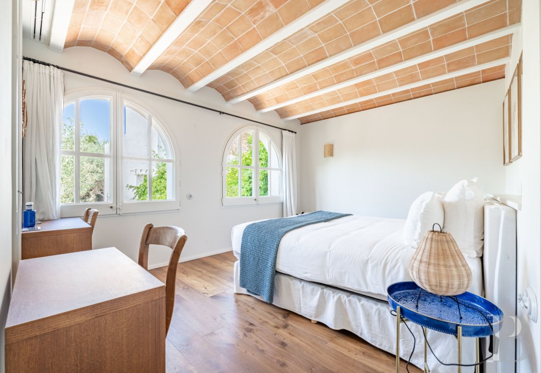 À Cadaques, dans le Parc naturel de Cap de Creus, une impressionnante maison de Peter Harnden, architecte des années 60 - photo  n°15